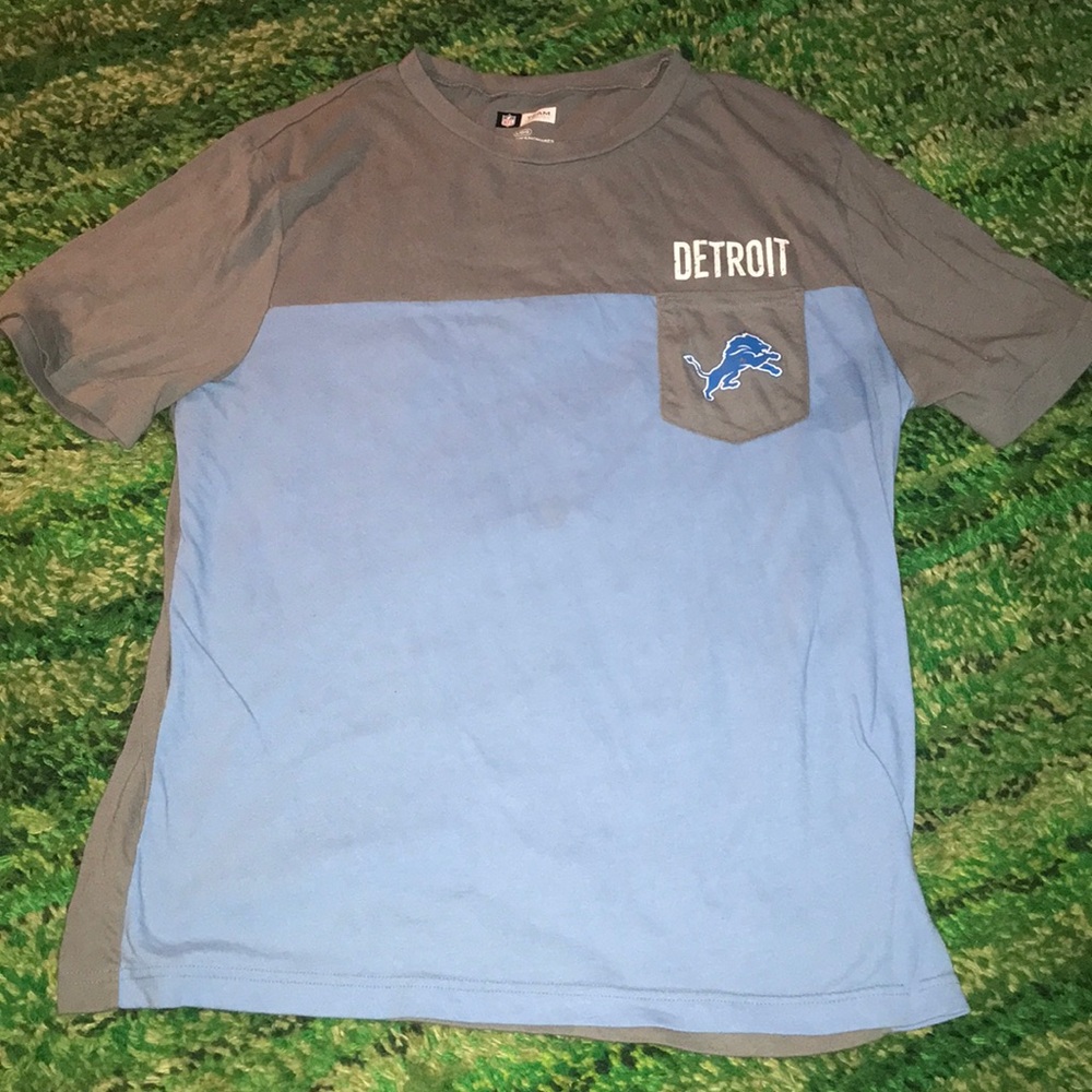 Detroit Lions Two-Tone Pocket Tee - Gray and Light Blue